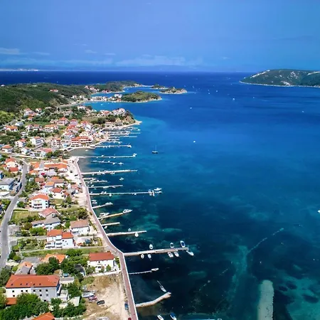 Guest house And By The Sea - Donja, Rab - 16721 3*