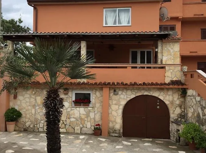 And By The Sea - Donja, Rab - 16721 Konukevi 3*