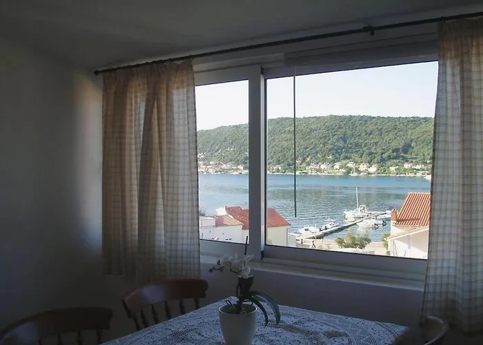 And By The Sea - Donja, Rab - 16721 Konukevi 3*