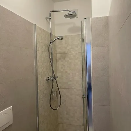 And By The Sea - Donja, Rab - 16721 Gostinjska kuća